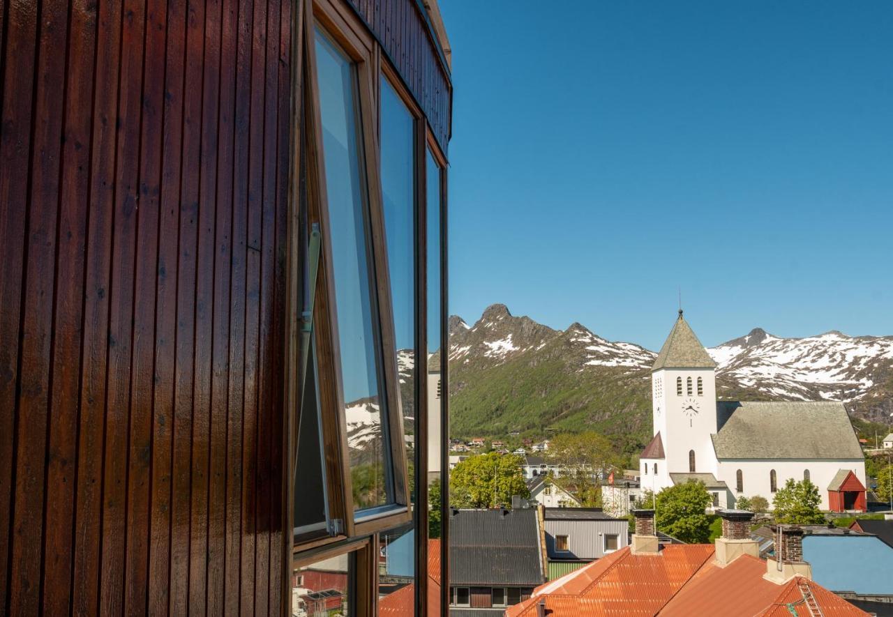 Nordis Apartments - Torget 21 Svolvær Esterno foto