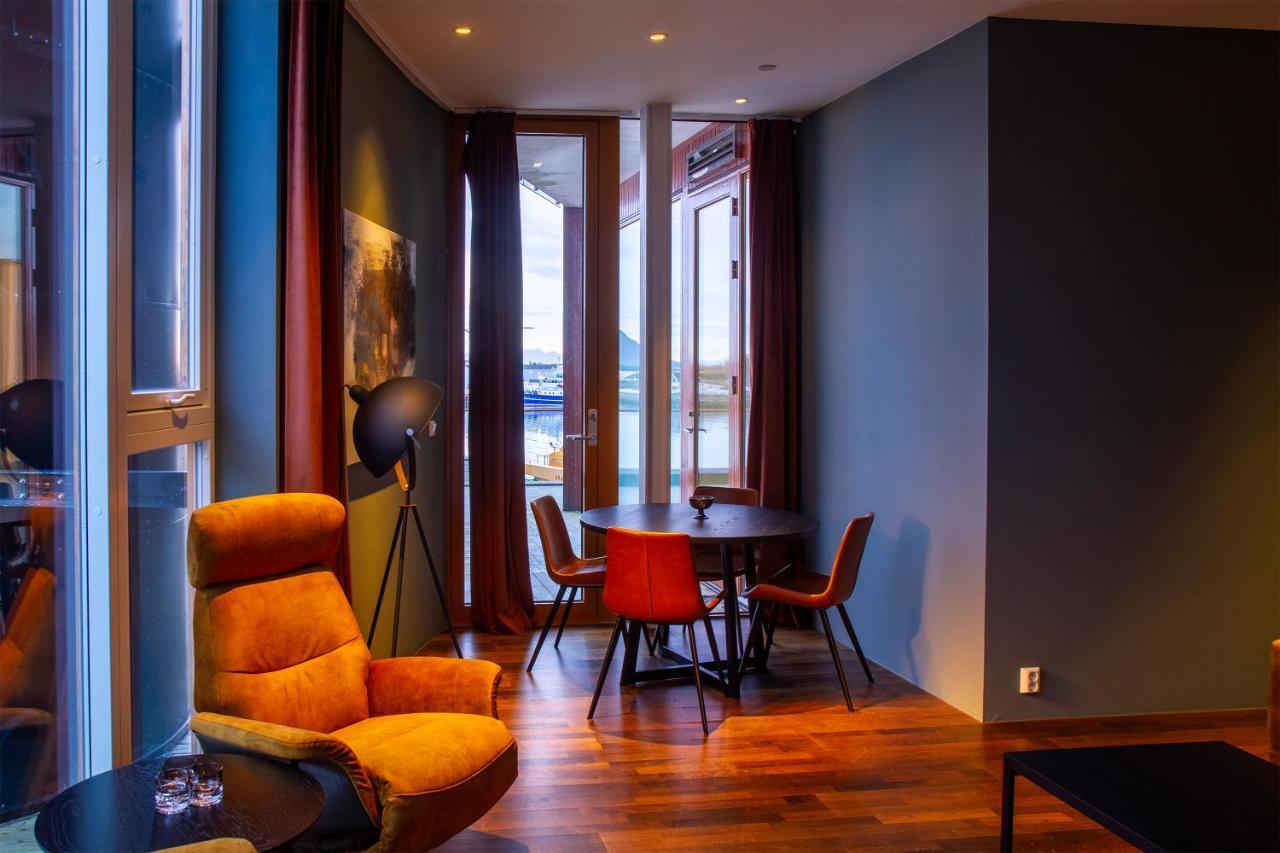Nordis Apartments - Torget 21 Svolvær Esterno foto