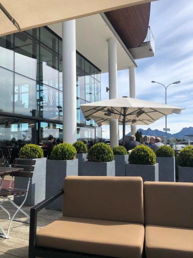 Nordis Apartments - Torget 21 Svolvær Esterno foto